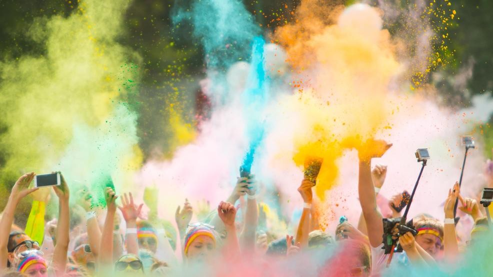 സ്​കൂൾ ആഘോഷപരിപാടികളിൽ കളർപൊടി വിതറുന്നത് വിലക്കി